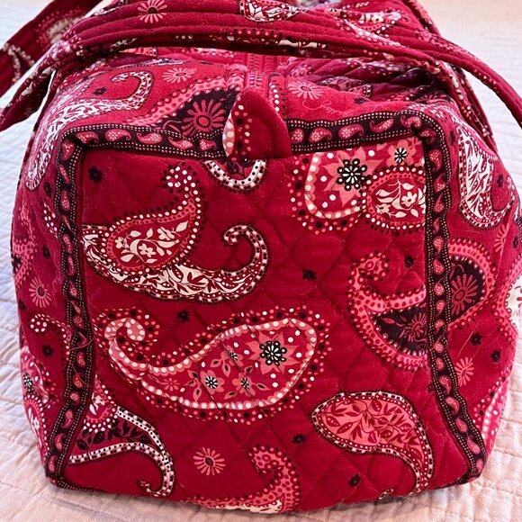 Vera Bradley Mesa Red Paisley Quilted Duffle Bag - Picture 4 of 5